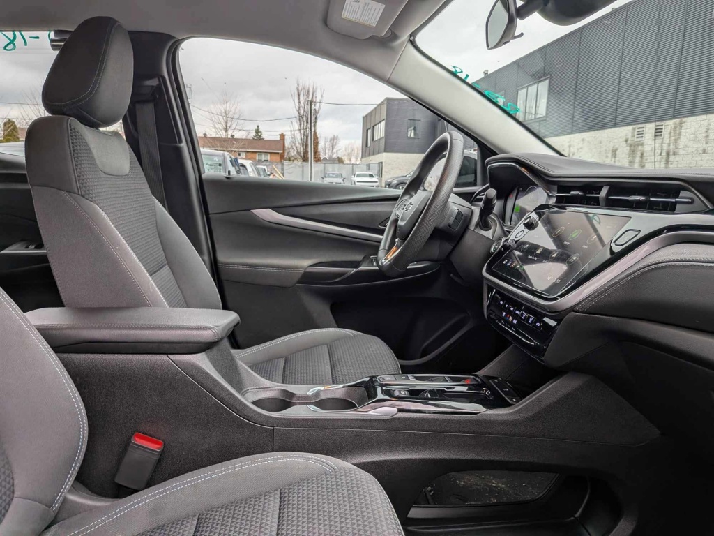 2023 Chevrolet Bolt EUV LT